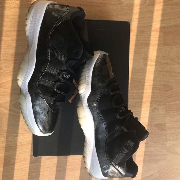 Men’s Jordan 11’s - Picture 2 of 5